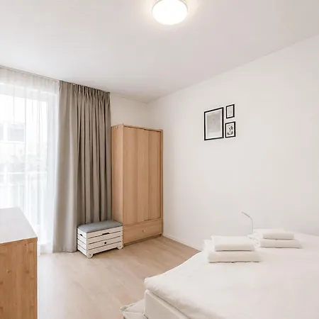 Grano Flats - Neptun *